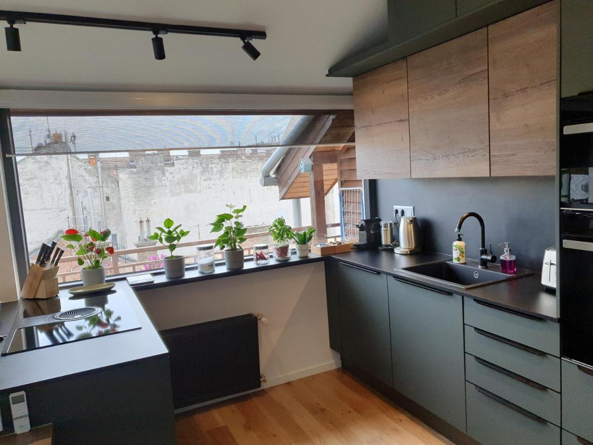Modern Top Floor Loft With Balcony บูดาเปสต์ ภายนอก รูปภาพ
