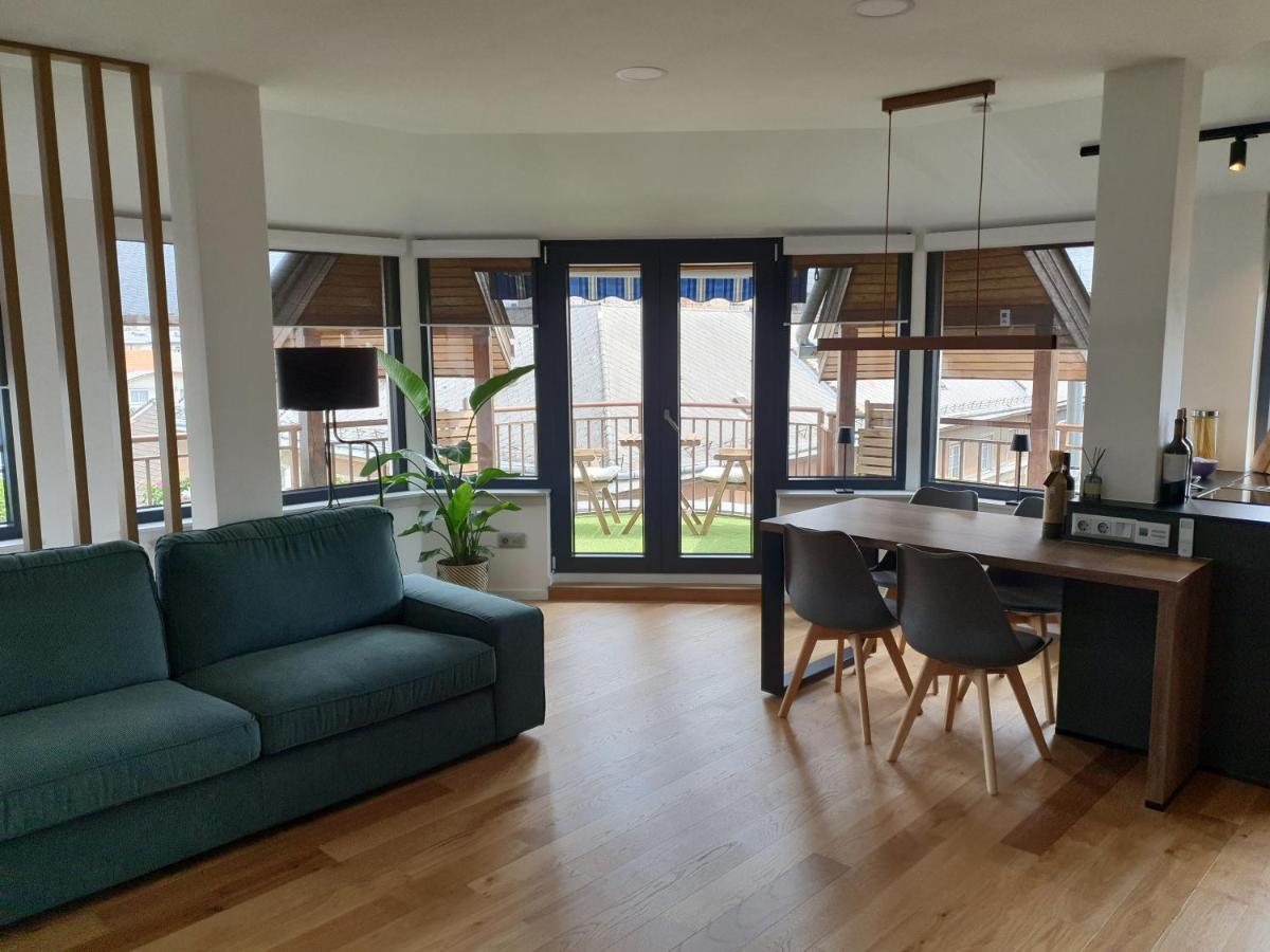Modern Top Floor Loft With Balcony บูดาเปสต์ ภายนอก รูปภาพ
