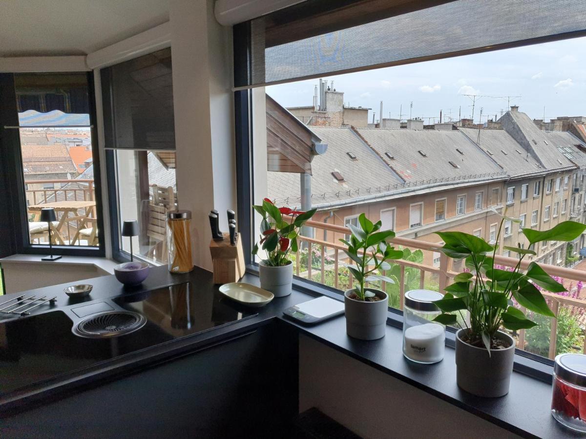 Modern Top Floor Loft With Balcony บูดาเปสต์ ภายนอก รูปภาพ