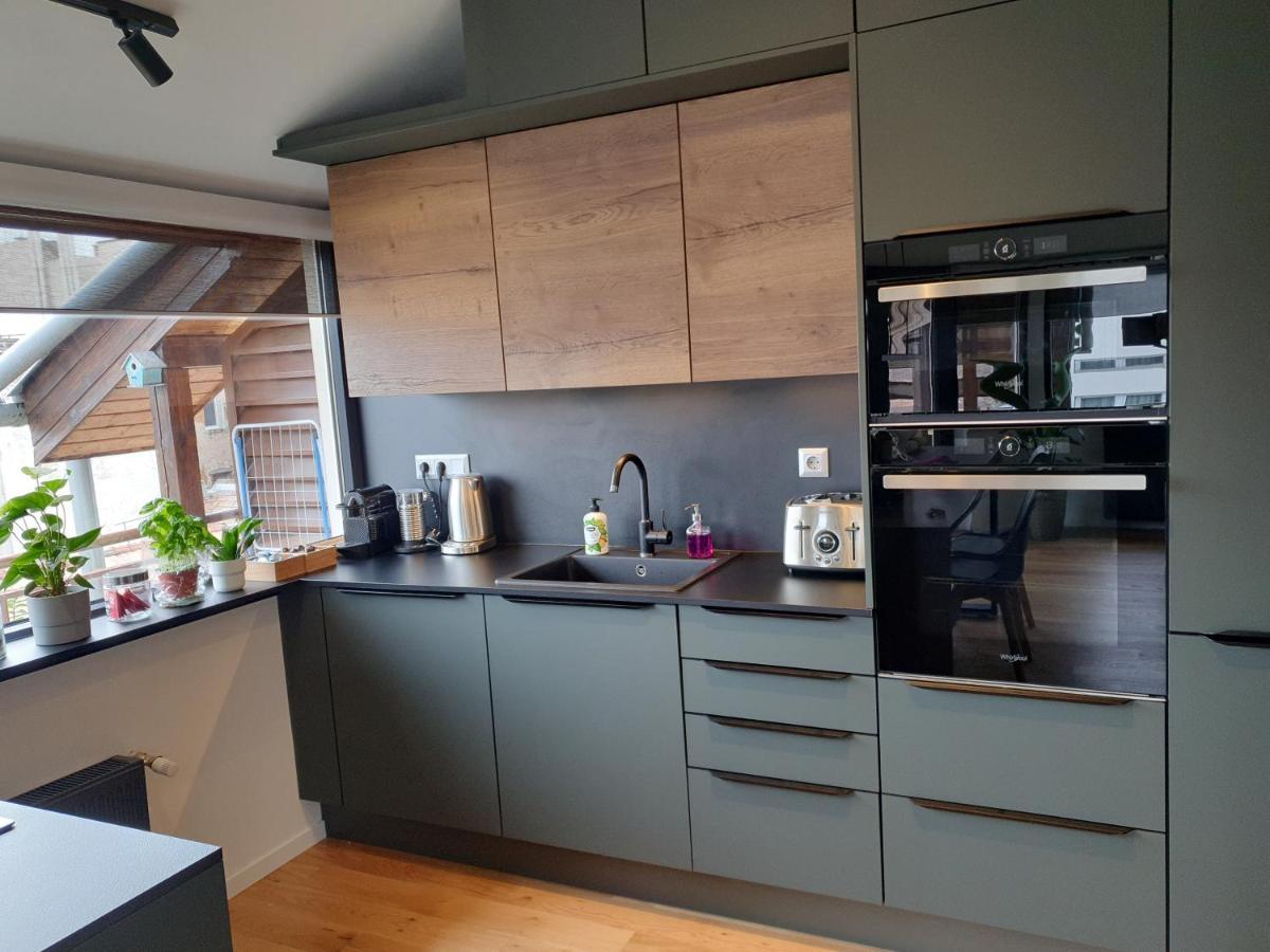 Modern Top Floor Loft With Balcony บูดาเปสต์ ภายนอก รูปภาพ