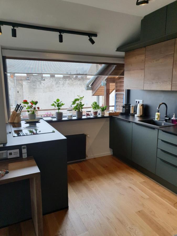 Modern Top Floor Loft With Balcony บูดาเปสต์ ภายนอก รูปภาพ