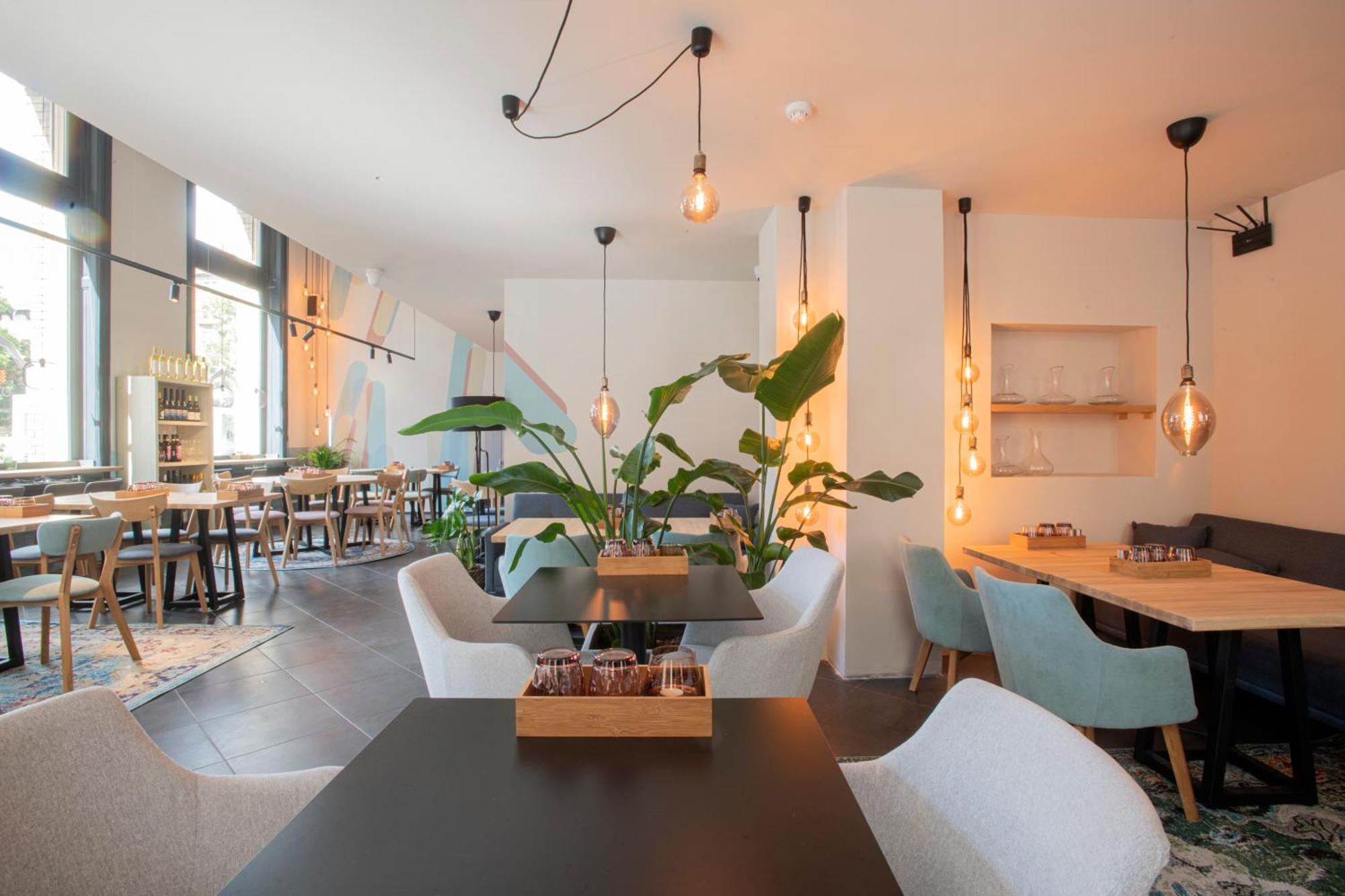 Modern Top Floor Loft With Balcony บูดาเปสต์ ภายนอก รูปภาพ