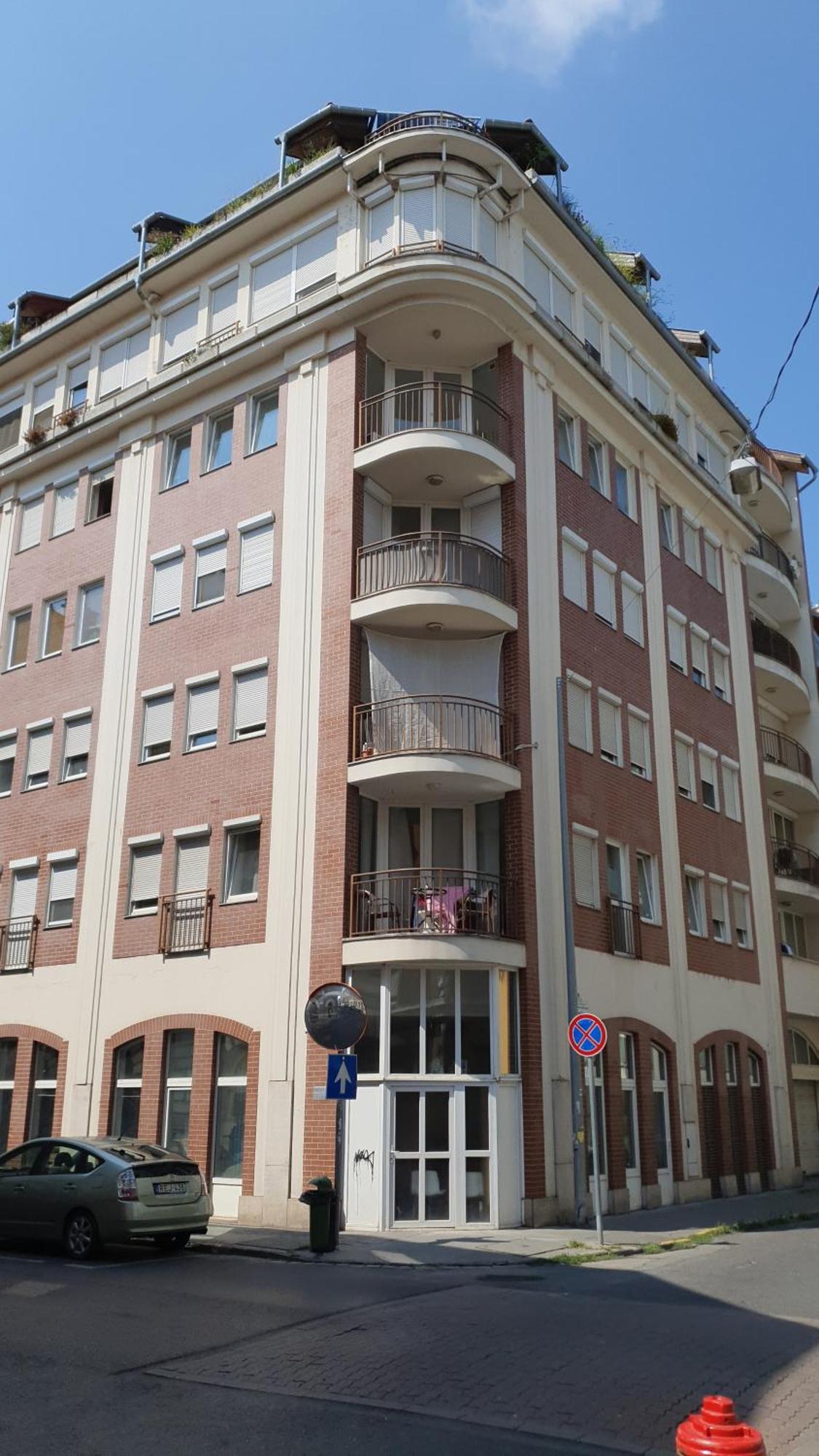 Modern Top Floor Loft With Balcony บูดาเปสต์ ภายนอก รูปภาพ